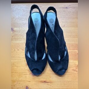 Eric Michael Peru Women's - Black Suede